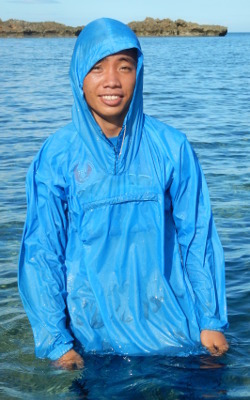 long adventure cagoule for swimming