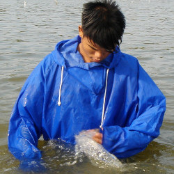 long cagoule gets wet in the lake
