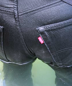shrink-to-fit jeans after