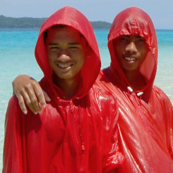 swim hoodie in pool